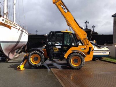 Boat moving and lifting trusses